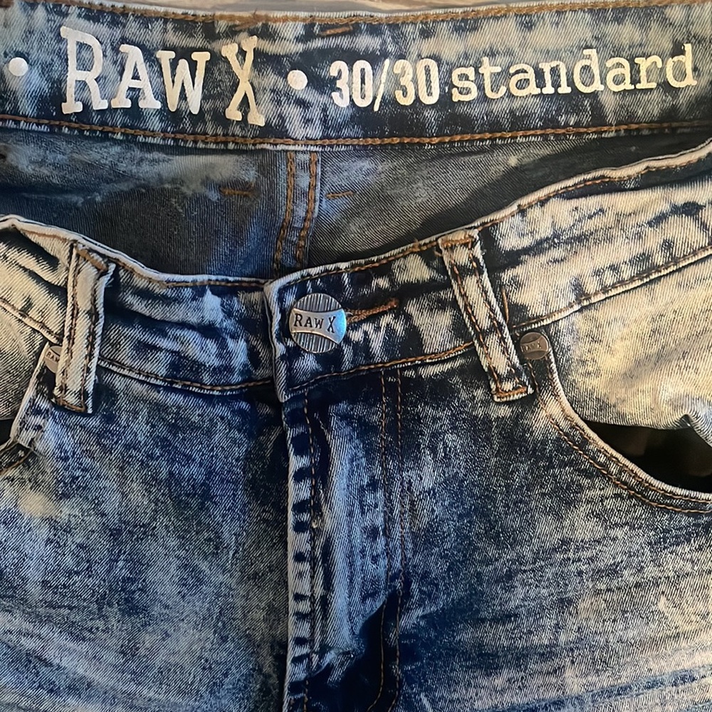 Never worn - Picture 2 of 3
